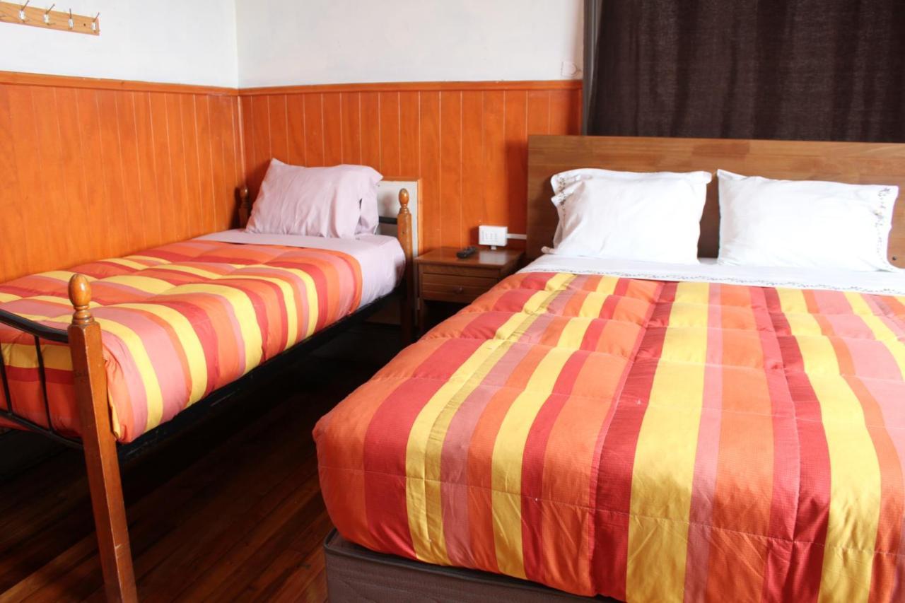 Hostal Capricho De Carlitos Valdivia Exterior photo