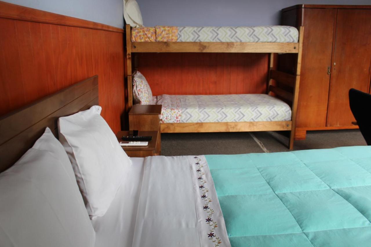Hostal Capricho De Carlitos Valdivia Exterior photo