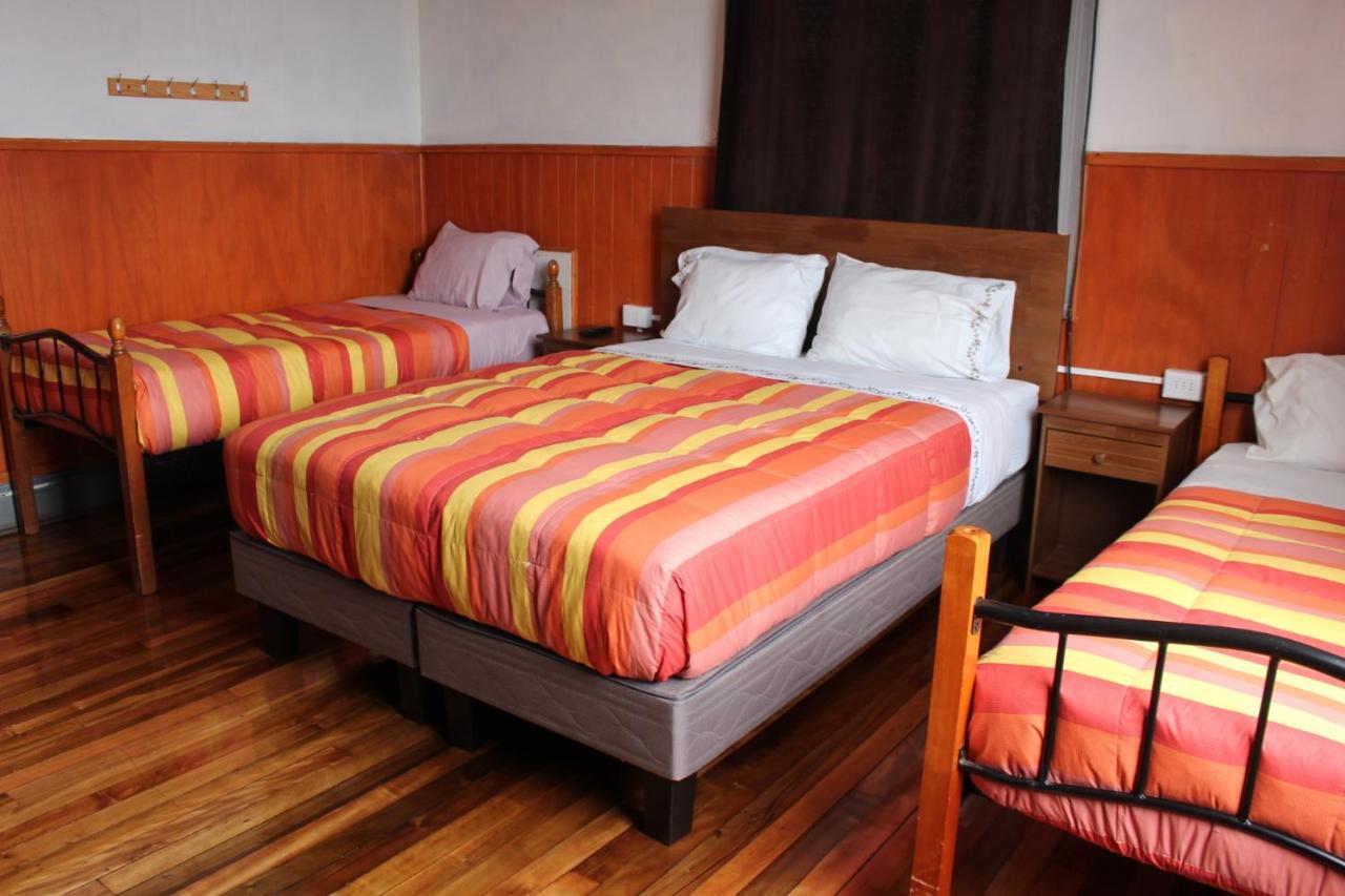 Hostal Capricho De Carlitos Valdivia Exterior photo